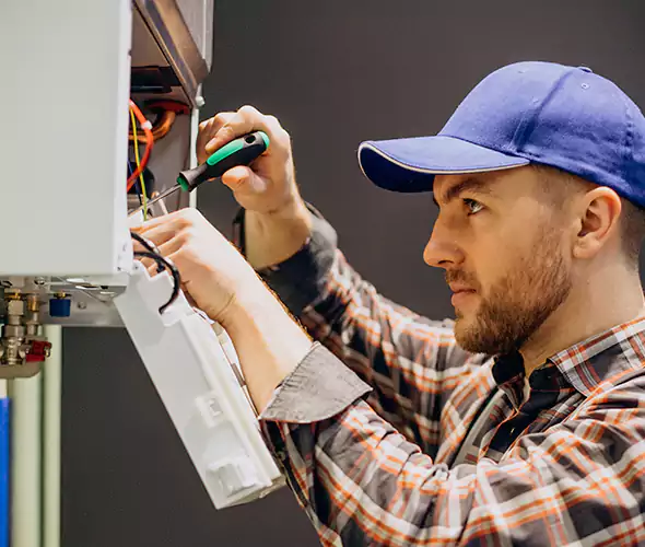Expert Plumber for Tankless Water Heater Maintenance in Carnot-Moon, PA: Schedule Professional Maintenance Services with Us