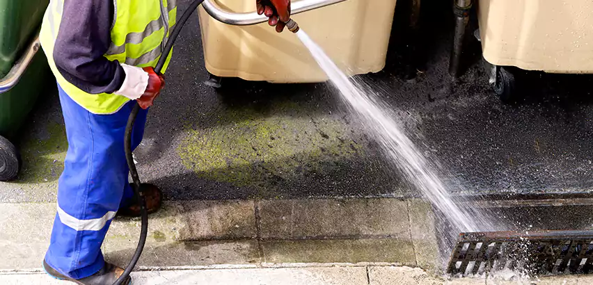 Storm Drain Jetting in Carnot-Moon